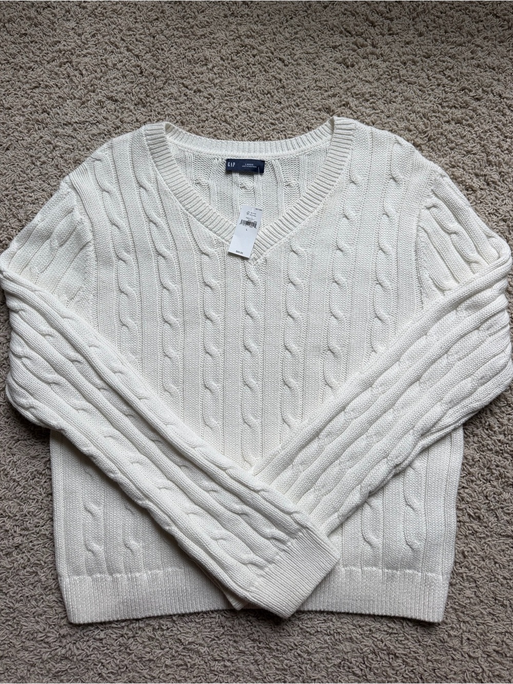 NWT GAP Women’s White Cable Knit V-neck Sweater Sz L - Picture 4 of 8